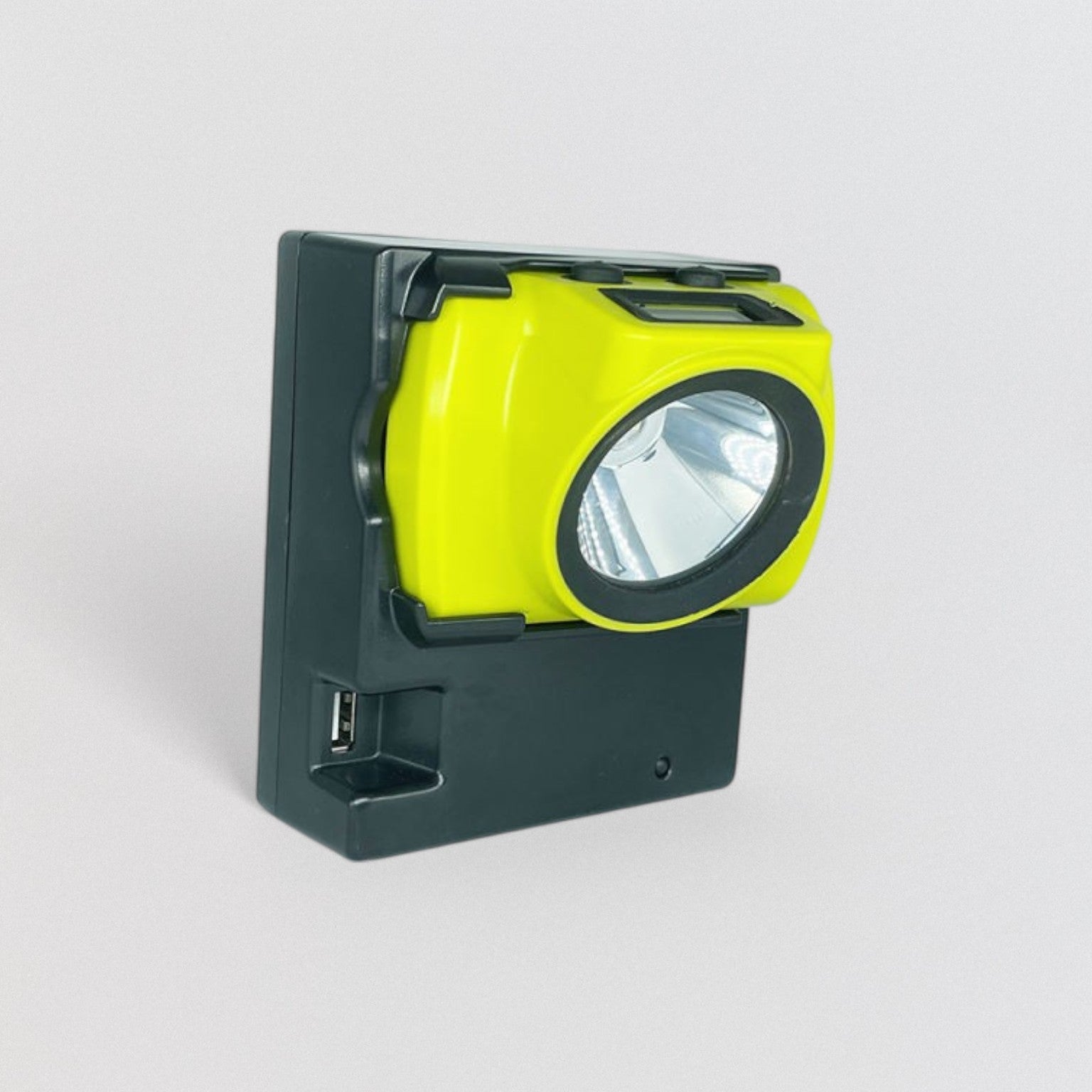 Wolf_Mining_Caplamp_2_STUDIO.jpg